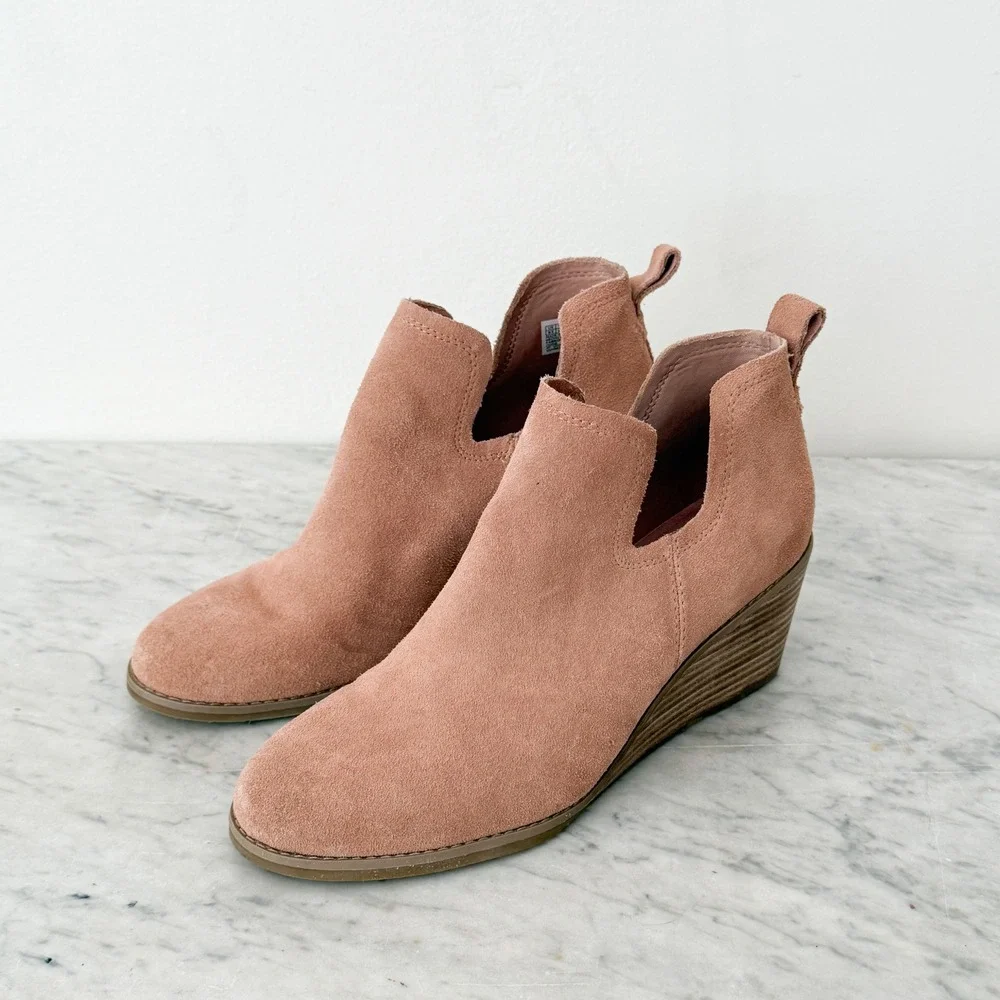 Boho TOMS Kallie Suede Wedge Ankle Booties 8.5 Dusty Rose‎ Pink Side Cutout